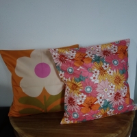 Retro kussenhoes Flowerpower roze | 45 x 45 cm