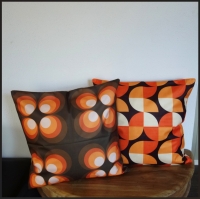 Retro kussenhoes Tulp bruin 45 x 45 cm